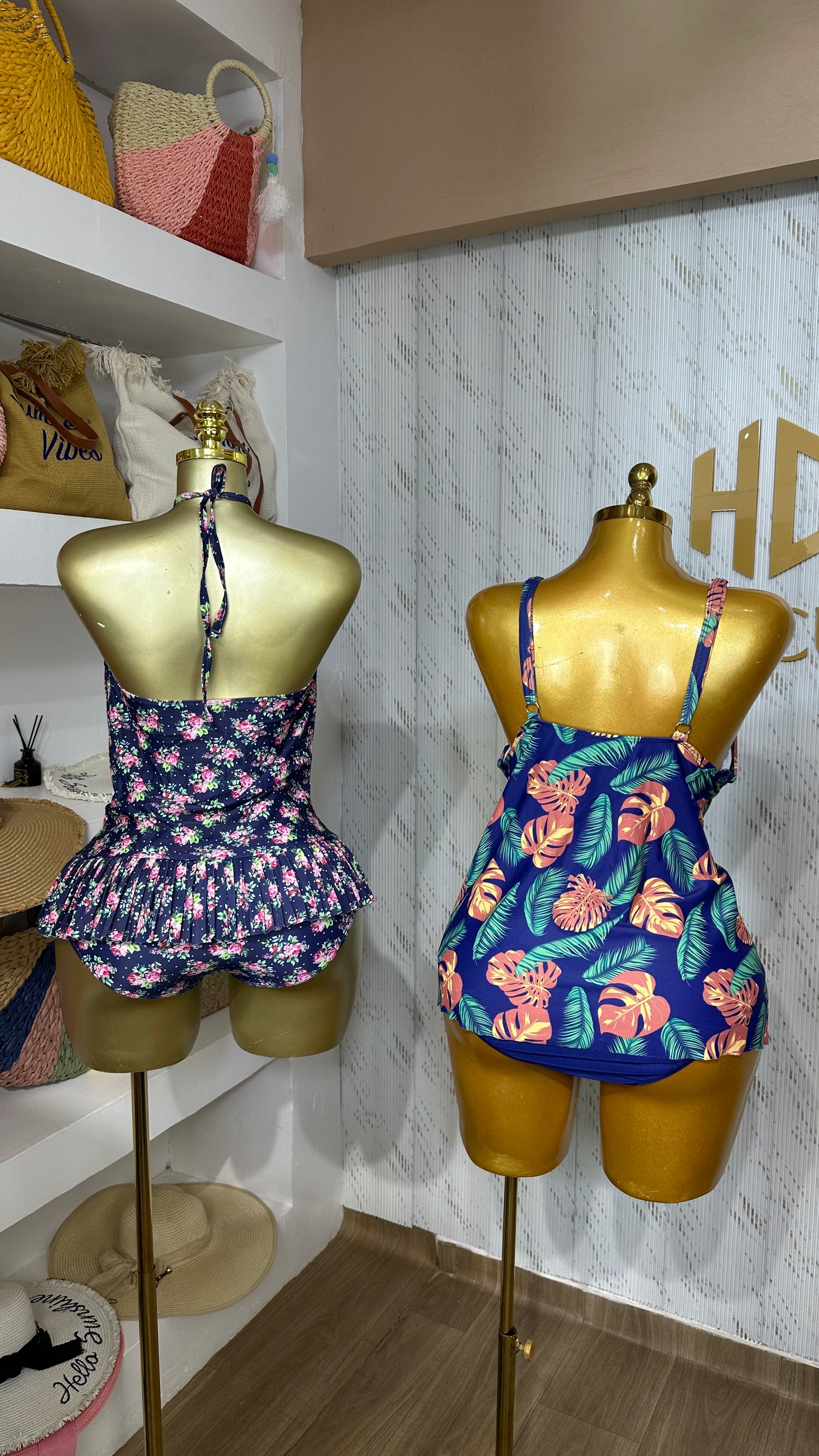 CLEARANCE SALES 040