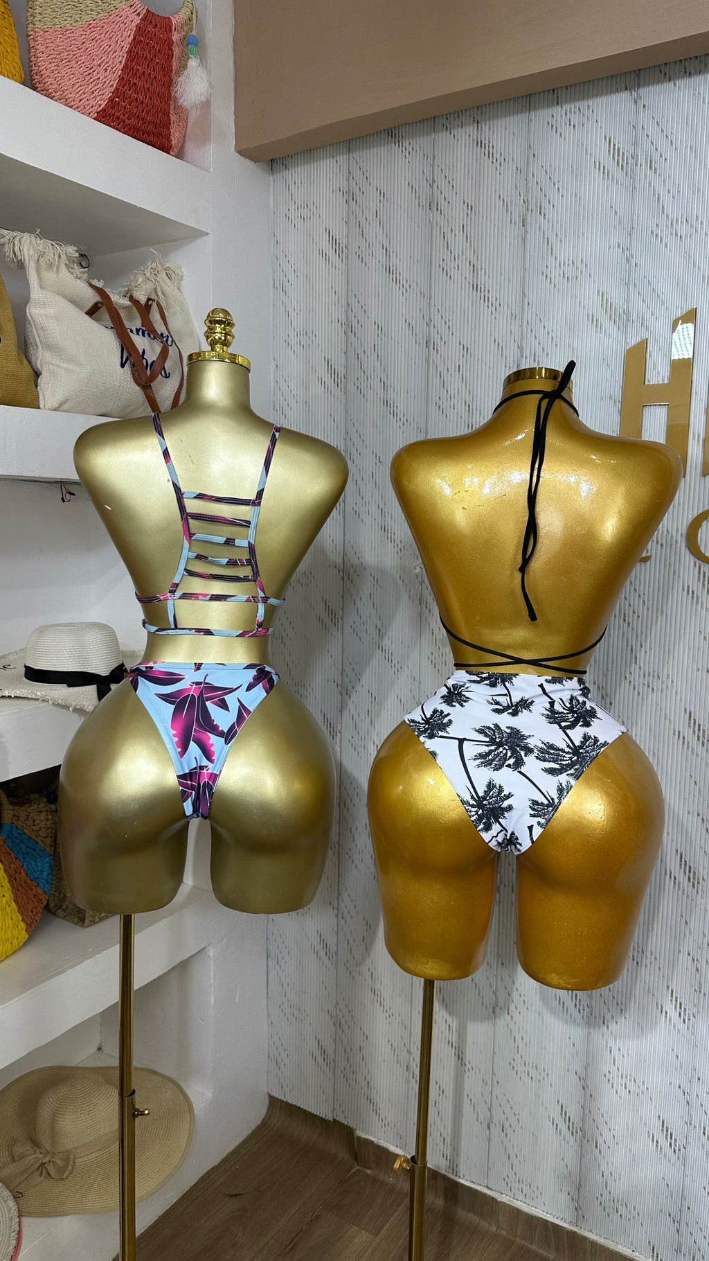 CLEARANCE SALES 052