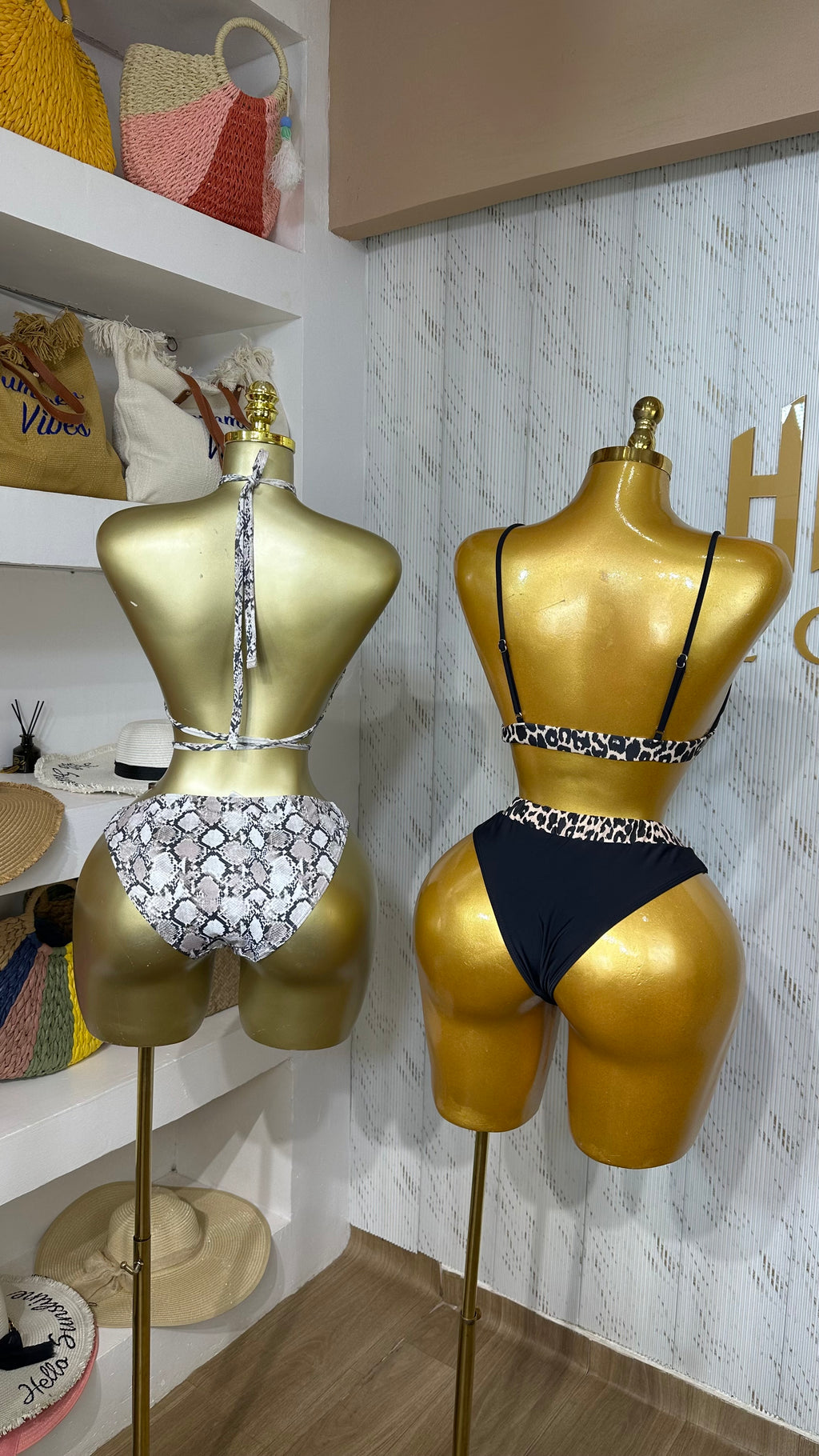 CLEARANCE SALES 005