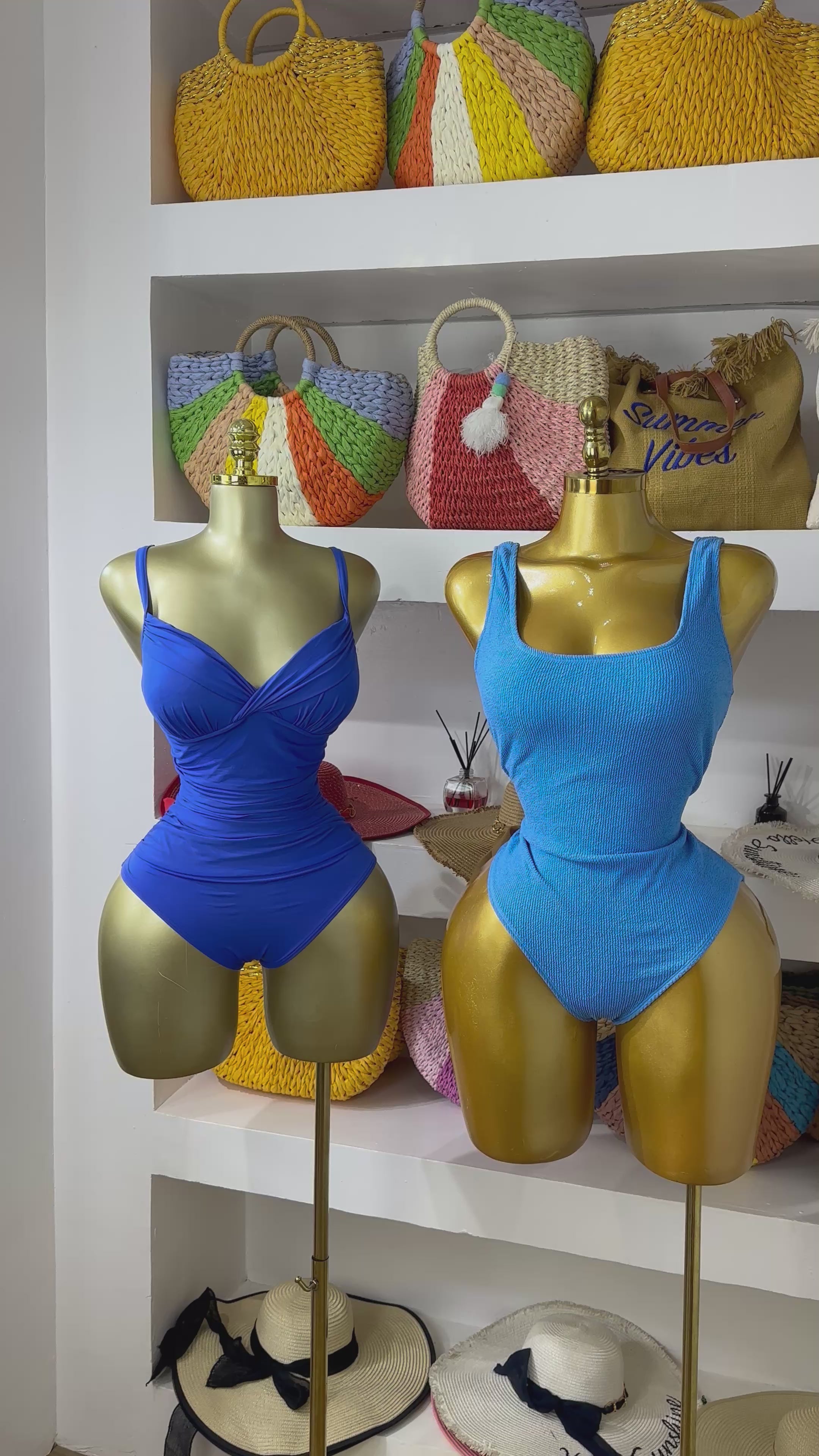 Riviera’s Capri Night Set